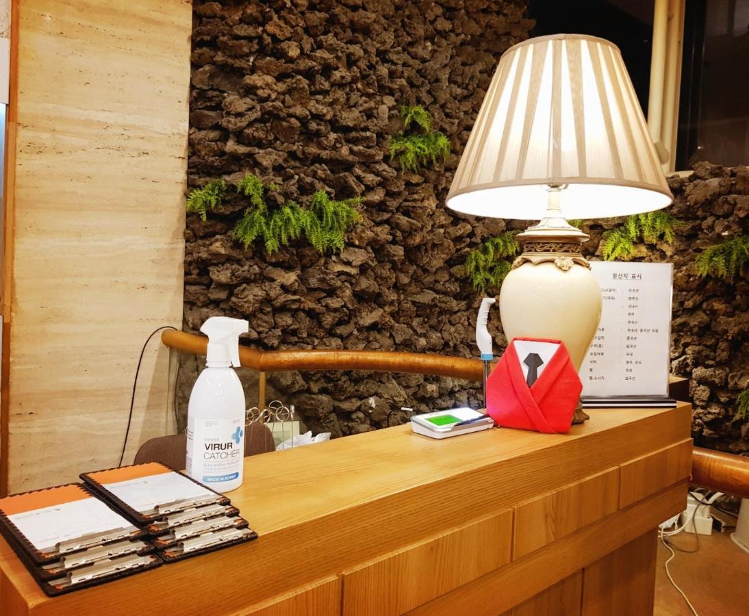 Pearl Hotel Jeju Bagian luar foto