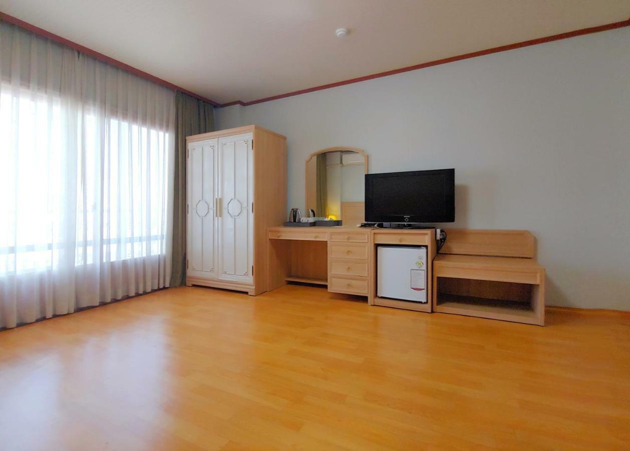 Pearl Hotel Jeju Bagian luar foto